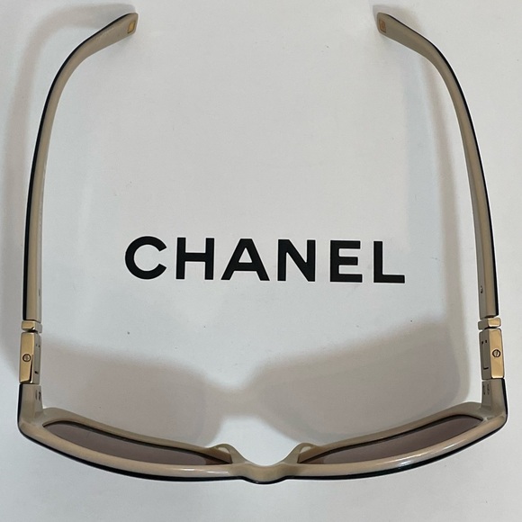 Vintage Rare Anne Klein Sunglasses two toned
Black brown beige small medium - Picture 12 of 13